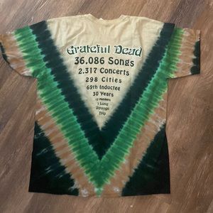 New without tags Grateful Dead tie-dye shirt, rare gem!